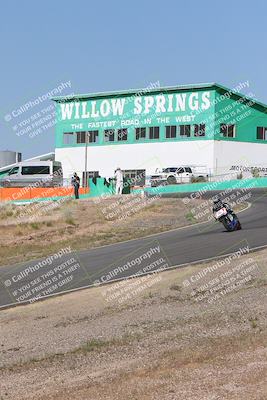 media/Apr-20-2025-AHRMA (Sun) [[393a79c373]]/Race/Group 11 early race/Turn 4b/